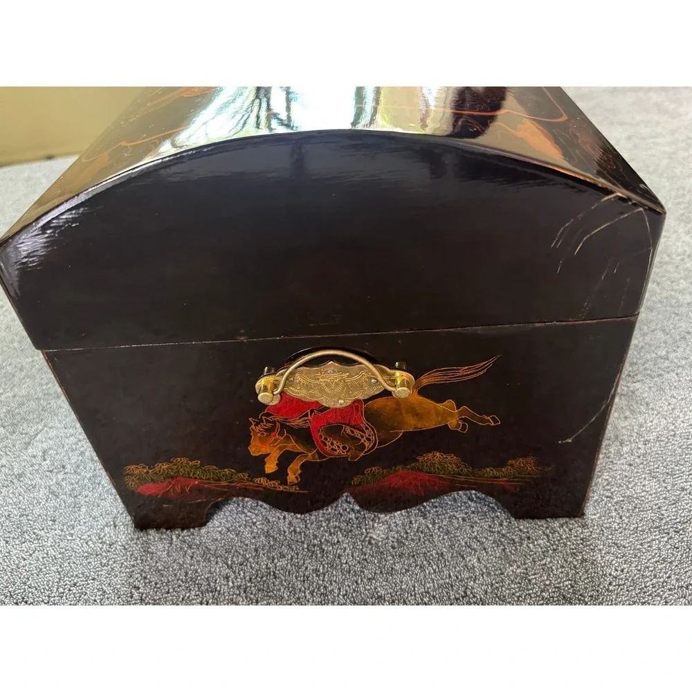 Vintage Japanese Chinese Lacquer Jewelry Box‎ Horse Scene Brass Lock